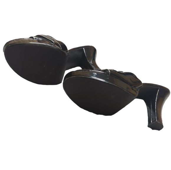 BONGO glossy black chunk 4" heel faux buckle top, size 8 sandals! - Picture 4 of 4